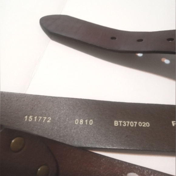 Fossil Brown Leather Belt  Riveted Sections Women's Sz L 1.5”Wide Embossed Logo - Picture 7 of 9